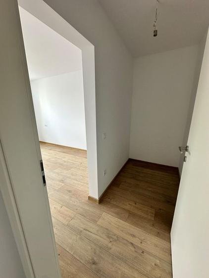 Apartament 3 camere V2 finalizat și intabulat