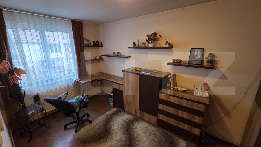 Apartament 57 mp cu balcon și boxă, poziție excelentă în zona Micro, Aiud