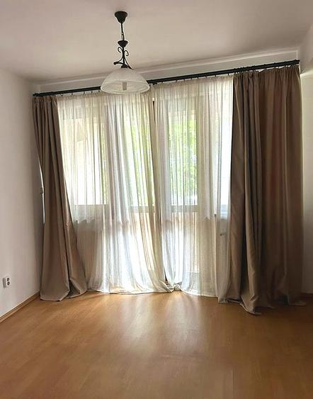 Vilă 300 mp | 8 Camere | Ideală Birouri, Clinică sau Afterschool | Tei
