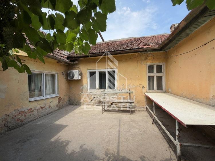 Casa de vanzare, teren 225 mp, zona Fratelia, Bujorilor, Timisoara