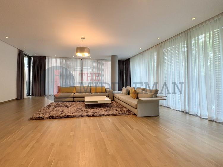 Apartament 5 camere, zona Primaverii