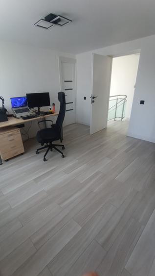 Casa P+1 de vanzare, 125 mp, zona Romanesti