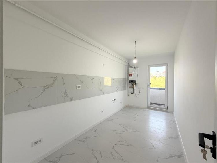 0 comision,apartament 2 camere, decomandat, 60 mp,loc de parcare,Visan