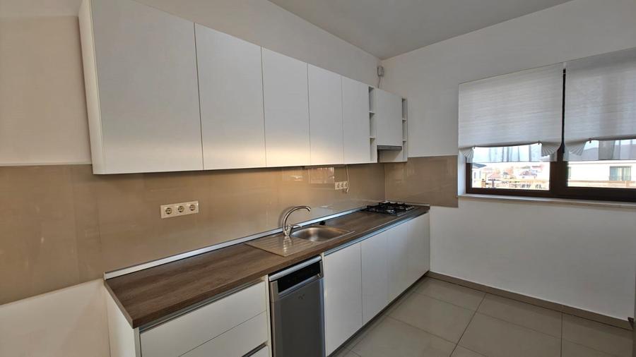 Duplex finisat modern, parcari, zona Europa