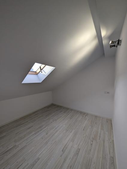 Apartament 4 camere,finisat situat in pod,comision 0!!!