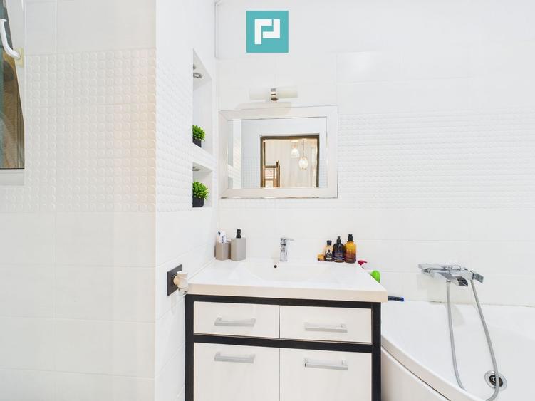 Apartament 3 camere  la curte  - Odobescu