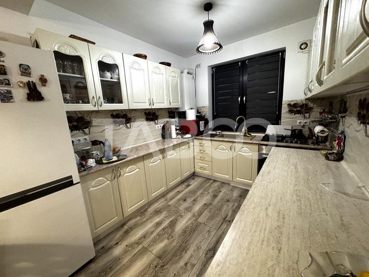 Casa de vanzare cu 4 camere incalzire in pardoseala Selimbar Sibiu