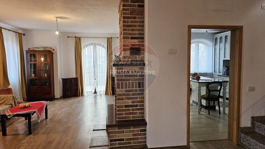 Casă / Vilă de lux, Scheia, Suceava - 35