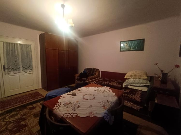 Casă renovabilă 3 camere | Pod + pivniță | Teren generos 2465 Mp | Răhău