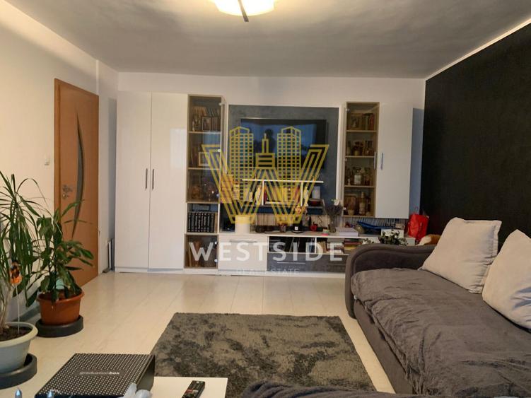 Apartament cu 4 camere, de vanzare, zona Steaua
