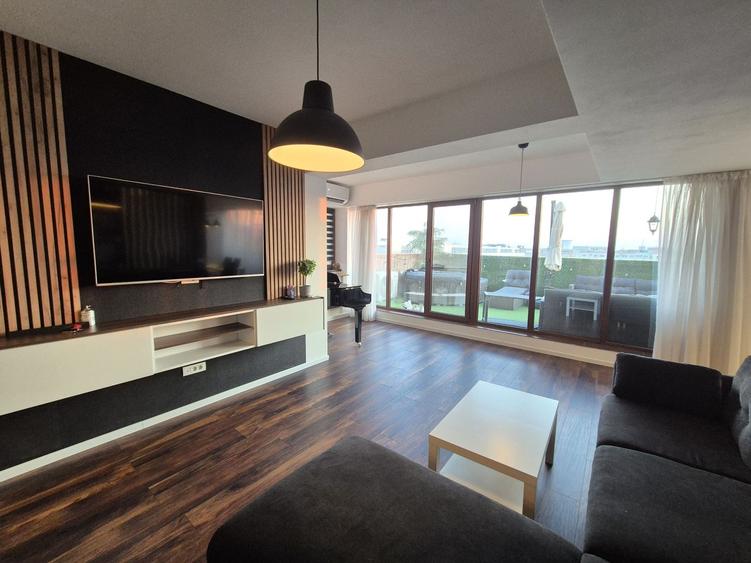 Penthouse 104,97 mp + 192,81 mp terase - piata Sudului