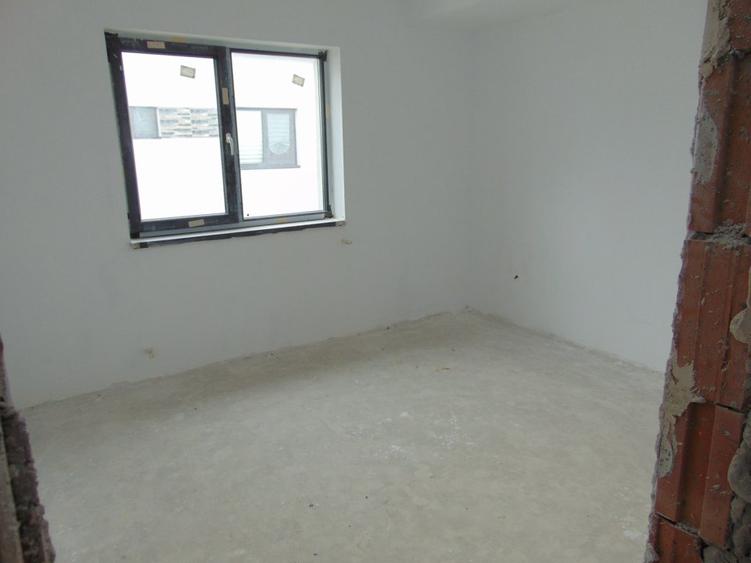 DE LA DEZVOLTATOR FARA COMISION casa cu 4 camere 2 bai placa beton LA CHEIE