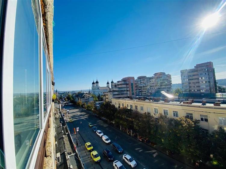 Apartament 3 camere, 80mp, centru, bd. Stefan cel Mare
