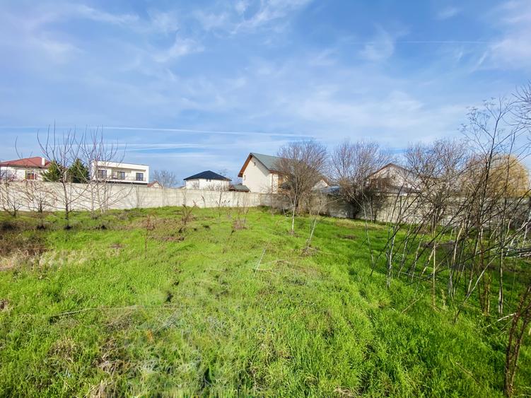Teren Corbeanca, zona case noi construite, toate utilitățile, pădure si lac