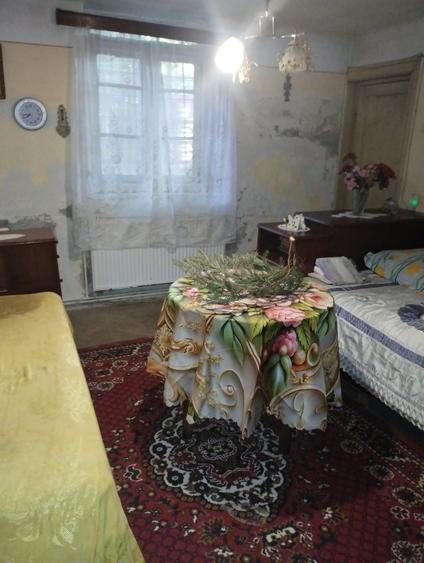 Vând apartament 3 camere, zona centrala - Hala Traian