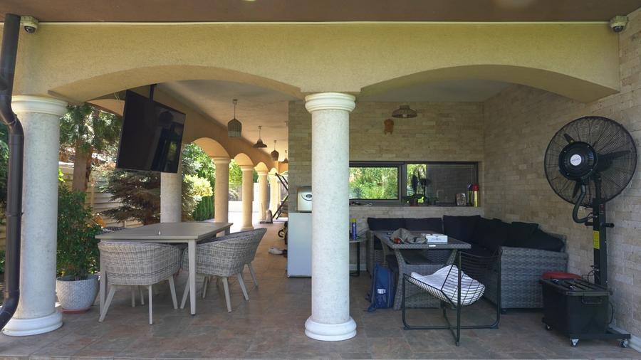 CASA 8 CAM ,5 BAI, S+P+ETAJ , GARAJ, TEREN 485 MP, GHENCEA DANTELEI