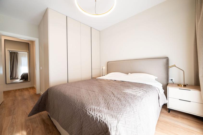 ✨ FLOREASCA | 2 CAMERE | 56 MP | ET. 8 | +21% TVA ✨