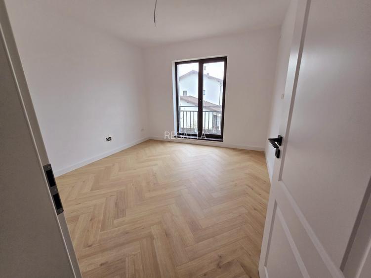 Duplex cu pereti separati langa padure si acces facil spre DN - 12