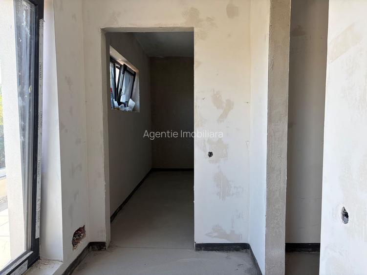 Casa individuala 4 camere, 3 bai, S+P+ET, garaj, terasa