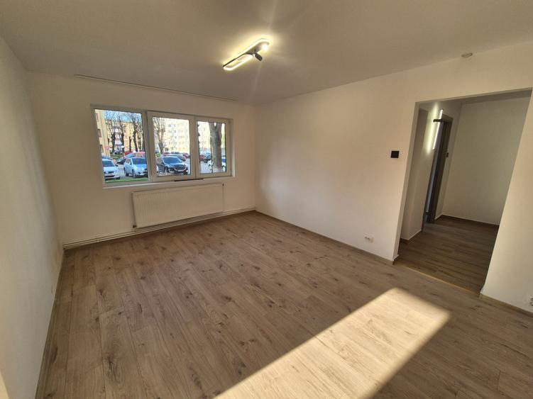 Vand 2 camere Micro 1