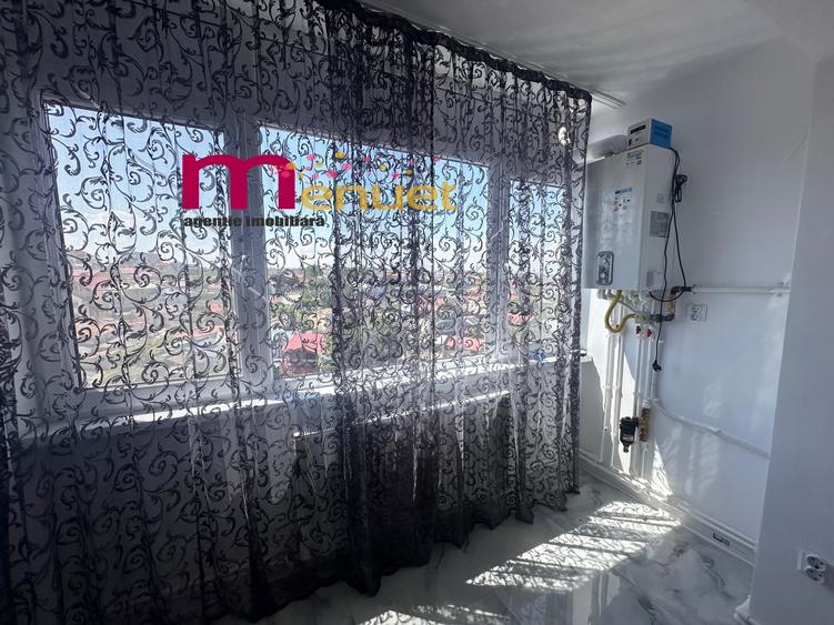 Apartament 3 camere ,renovat,zona Centrala