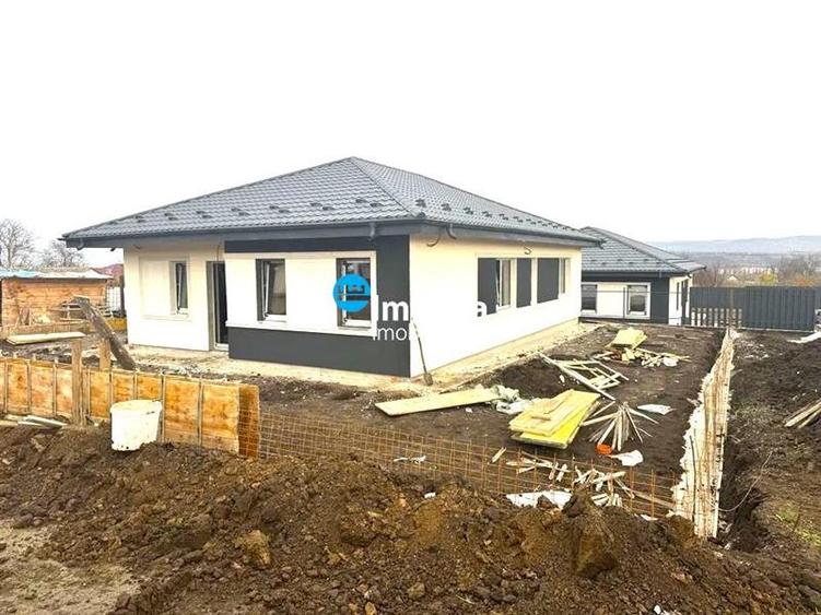 Casa Parter – 3 dormitoare, 2 bai, 92 mp utili – Zona Horpaz