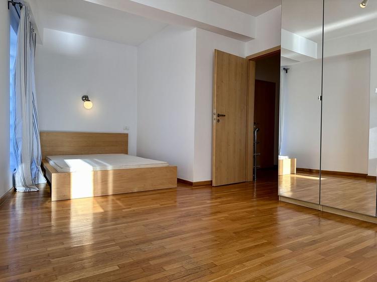 Triplex Matei Basarab-Calea Calarasi, bloc 2011 || 210mp || parcare+boxa incluse