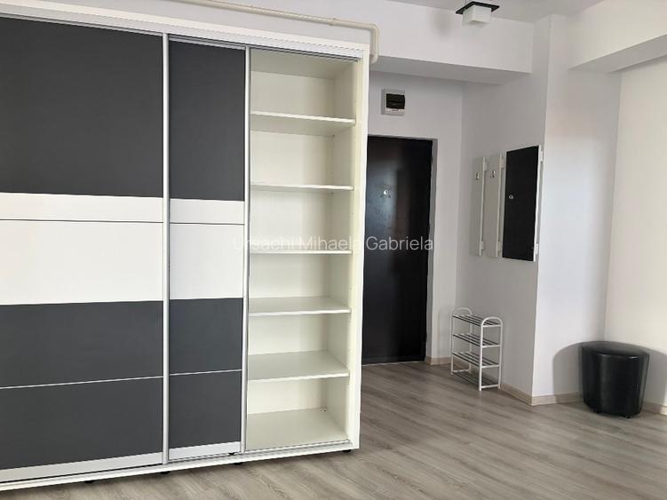 2 CAMERE,MODERN, 50 MP, LÂNGĂ PALAS, BLOC NOU, BALCON, AC, CENTRALĂ TERMICĂ
