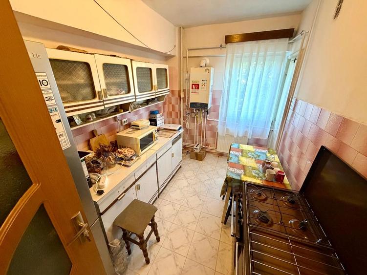 3 camere decomandat - 2 bai etaj 3 - 67mp - centrala - Electroputere