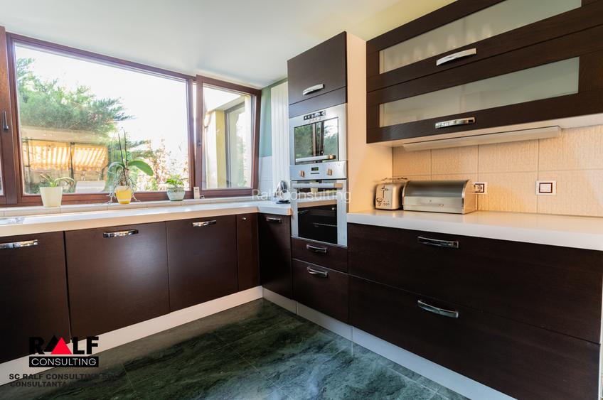 Vanzare vila de lux cu piscina, teren de tenis, cu un design deosebit, P+M+S - 8