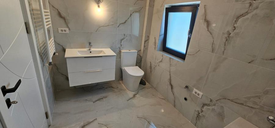 Casa individuala comuna Berceni Padurea Craiului.