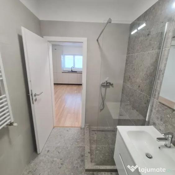 3 camere/Otopeni/bloc nou/super finisaje/parcare/gradina