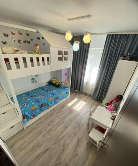 Apartament 3 camere decomandat zona metrou Gorjului