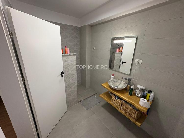 1070 Euro mp-Particular -Cartierul nou- Miorita - 240 mp utili- 257.000 euro - 16
