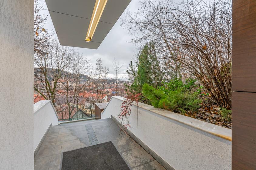 Proprietate unica tip vila, ultra central, S+P+2E, lift, priveliste peisagistica - 39