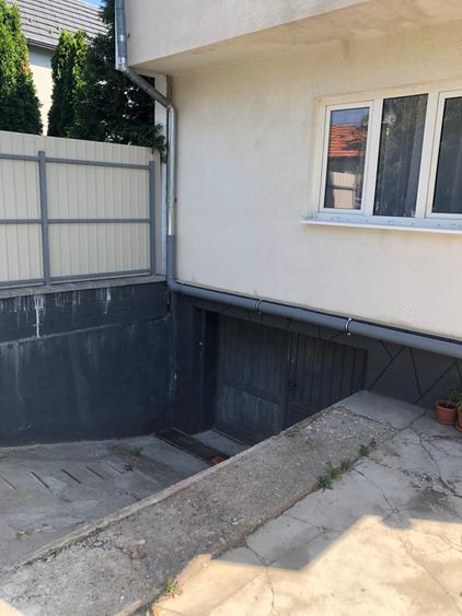 Casa de inchiriat , 5 camere , Andrei Muresanu , zona Piata Engels , 120 mp