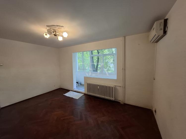 3 camere, et 1/4, anvelopat, 66 mp-Apusului