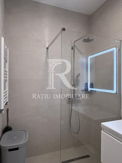 Penthouse cu Design Eclectic | Central | Panoramă Unică | Oradea