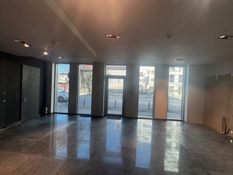 Foisorul de Foc, spatiu comercial de inchiriat, parter, 80 mp, centrala, parcare