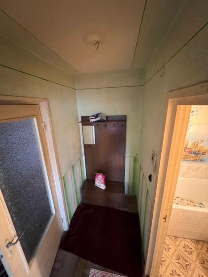Vând apartament 3 camere, 65 mp zona Poetului