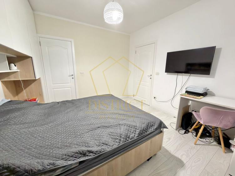 Apartament cu 3 camere, dressing si debara mobilat la etaj intermediar in Giroc.