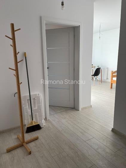 Proprietar, închiriez apartament 1 cameră  - 4