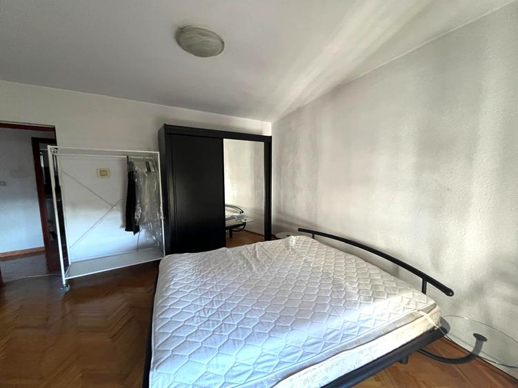 Inchiriere apartament 3 camere Bd. Unirii nr 55