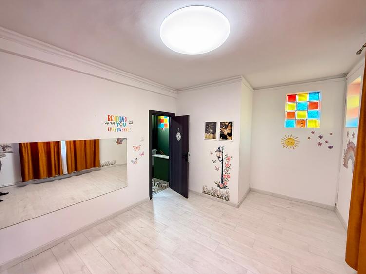 Vatra Luminoasa / Piata Iancului / Vila individuala cu 6 camere/ 230 mp