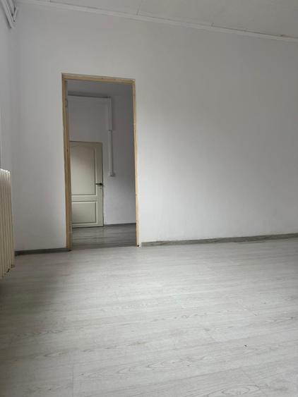 Rahova, Amurgului, casa pe parter, teren 266 mp, 90 mp construiti, 3 camere,