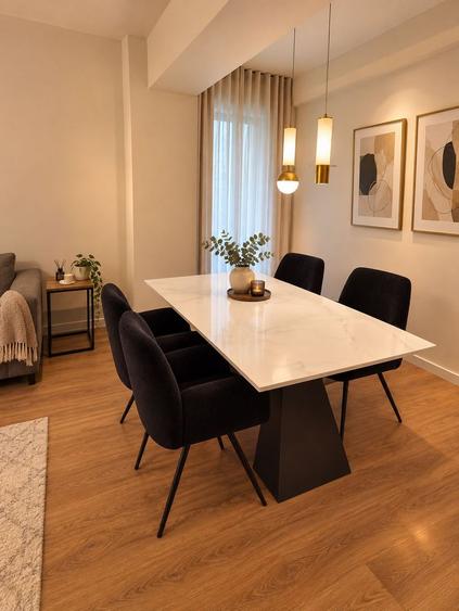 Apartament 2 camere de vânzare +curte