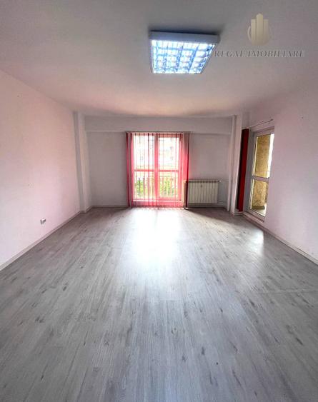 Unirii-Coposu | Birouri | 3 Camere | 2x Bai | Balcon | 5 Min Metrou