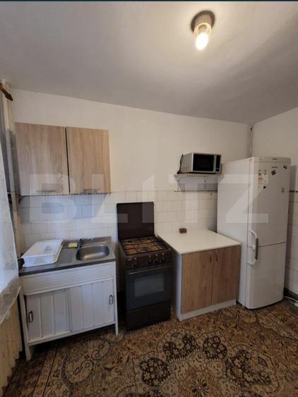 Apartament 3 camere decomandat, zona Centrala Ramada