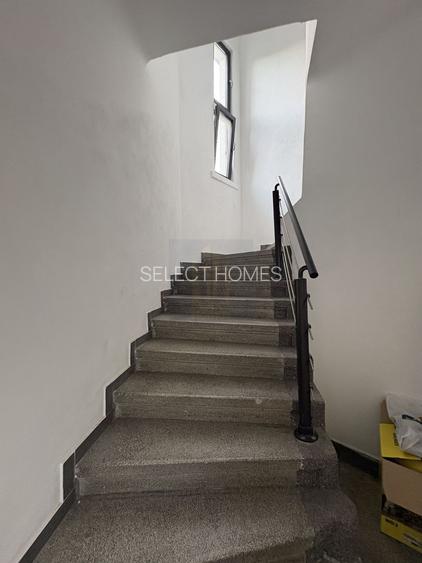 Închiriere vila (S+P+1), 9 camere, 200 mp + curte 120 mp (pretabil birouri) - 23