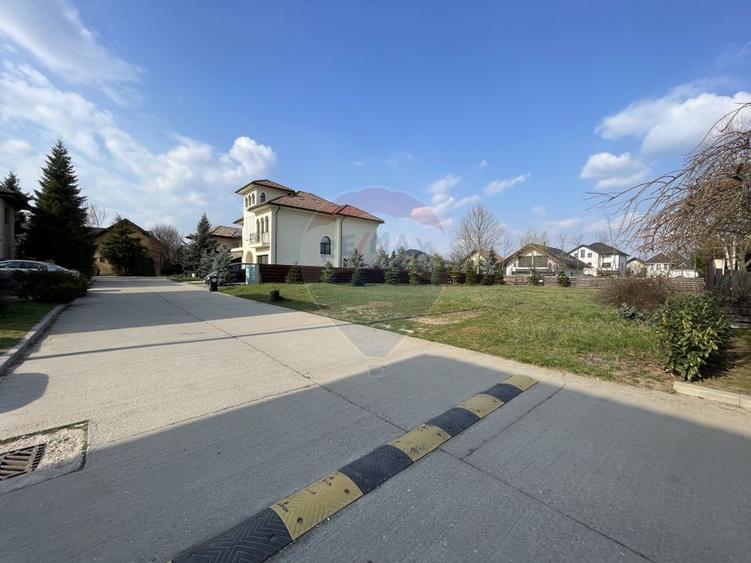 Teren in Paradisul Verde – Corbeanca | 777 mp | Toate utilitatile